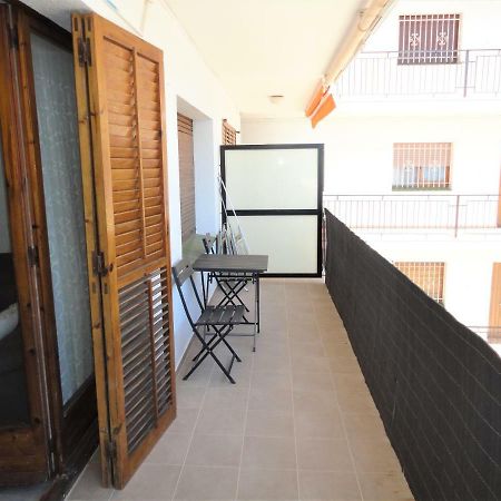 Lamoga-Sandi 4 2 Torredembarra Luaran gambar
