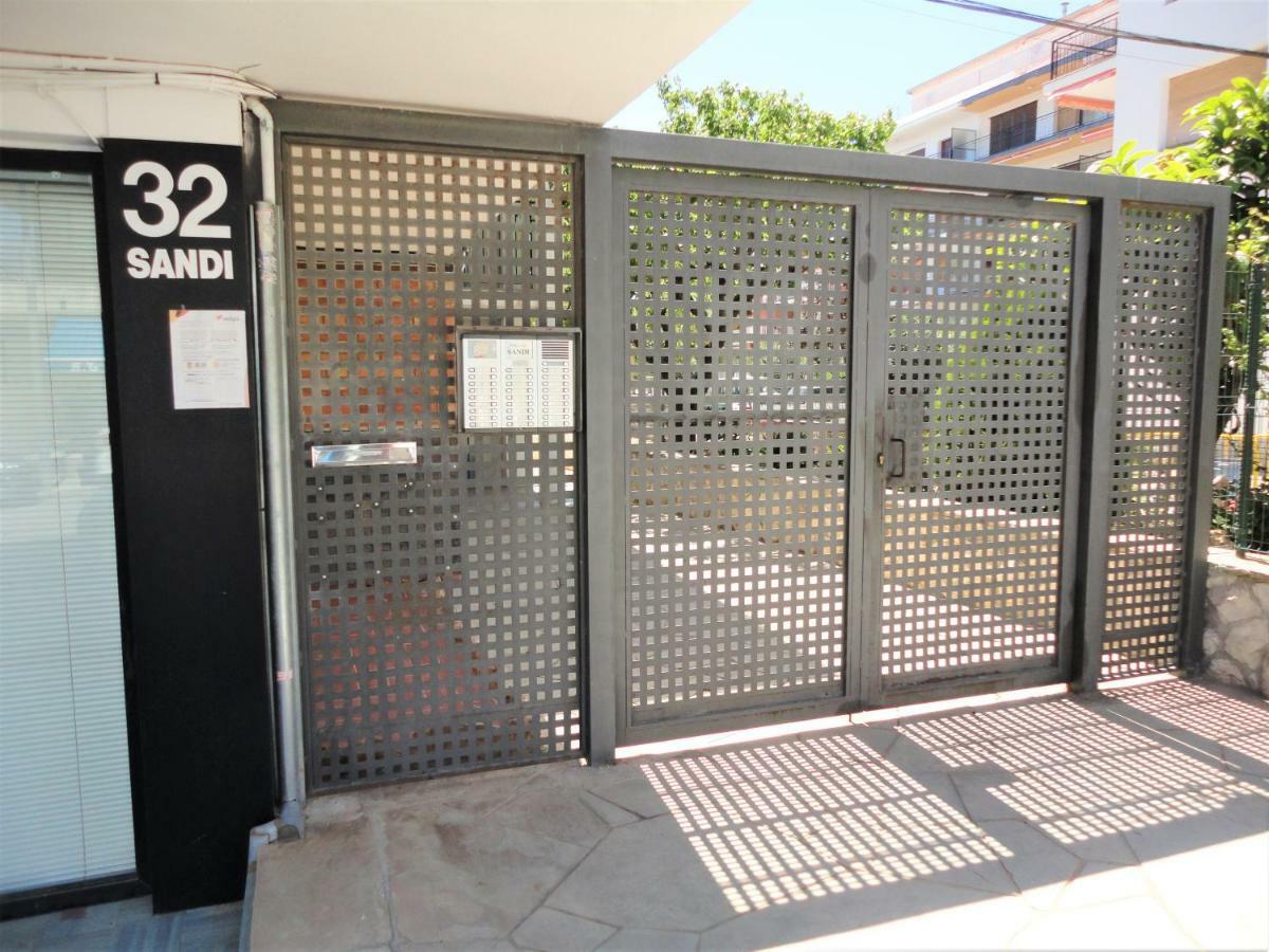 Lamoga-Sandi 4 2 Torredembarra Luaran gambar