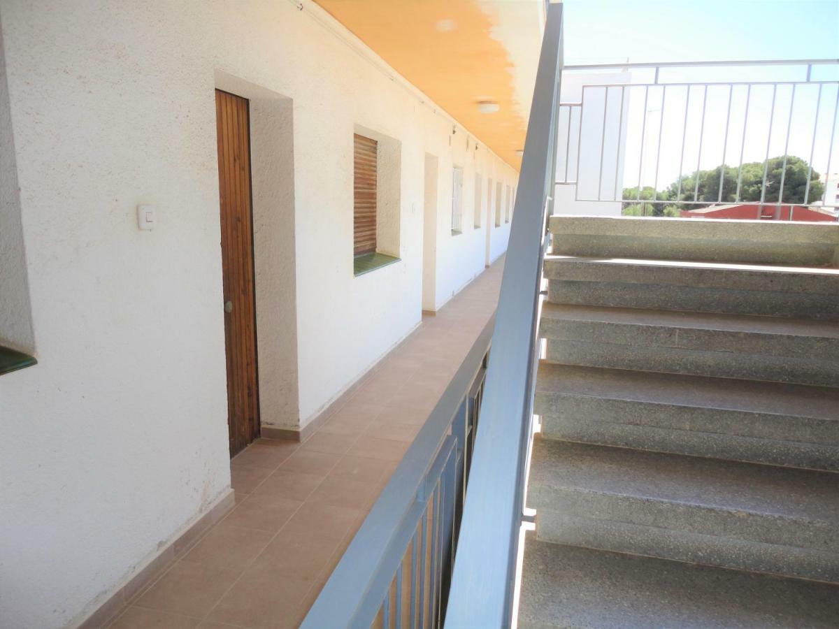 Lamoga-Sandi 4 2 Torredembarra Luaran gambar